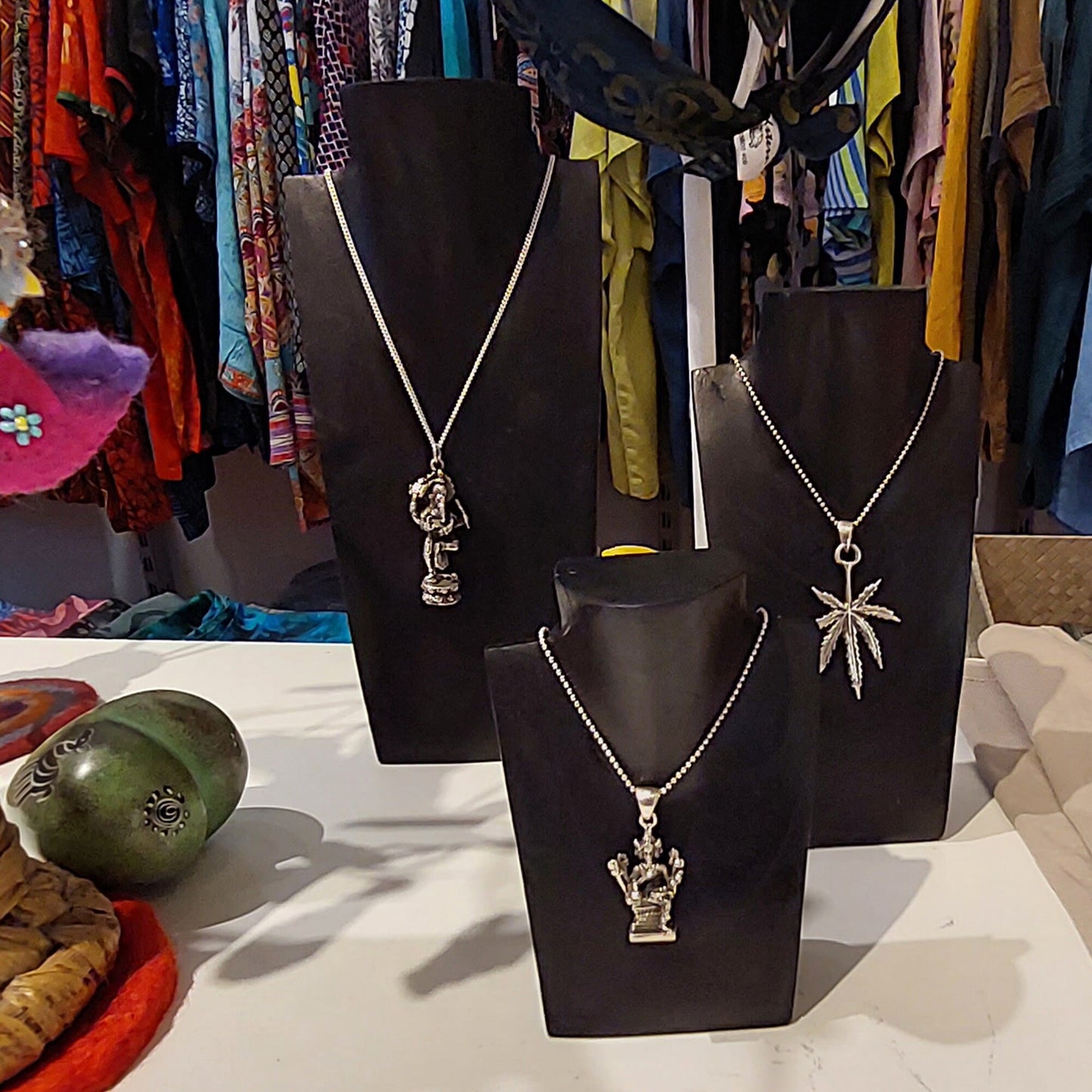 MINIATURE necklace stand jewelry stand chain display jewelry bust made of wood set 3 -10 / 15 / 20 cm black